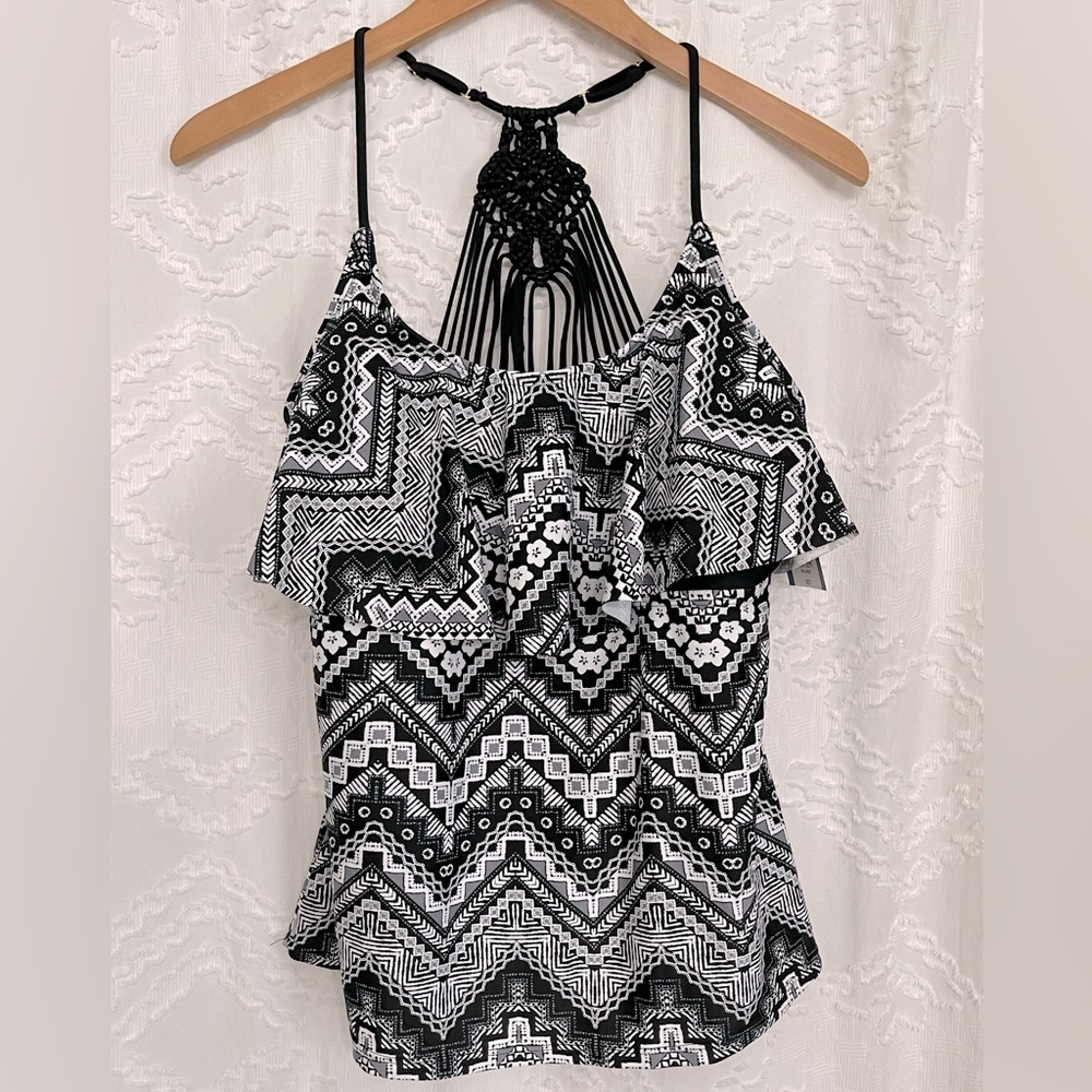 •••SOLD•••NWT Aztec Tankini Top